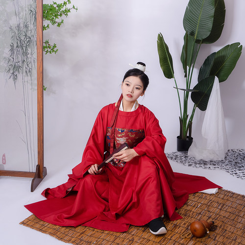 卿如故汉服明制圆领袍