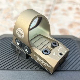 Eg 罗密欧3 3max金属全息望远镜红点模型摆件户外弹弓玩具