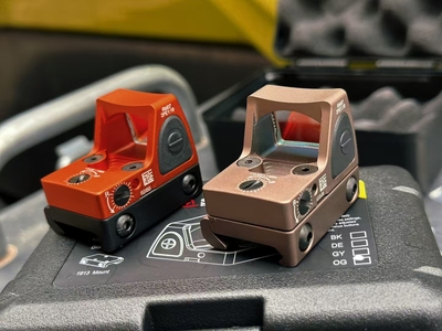 sotacRmr红点p1n1g17金伯g34户外抗震弹弓装饰挂墙配件