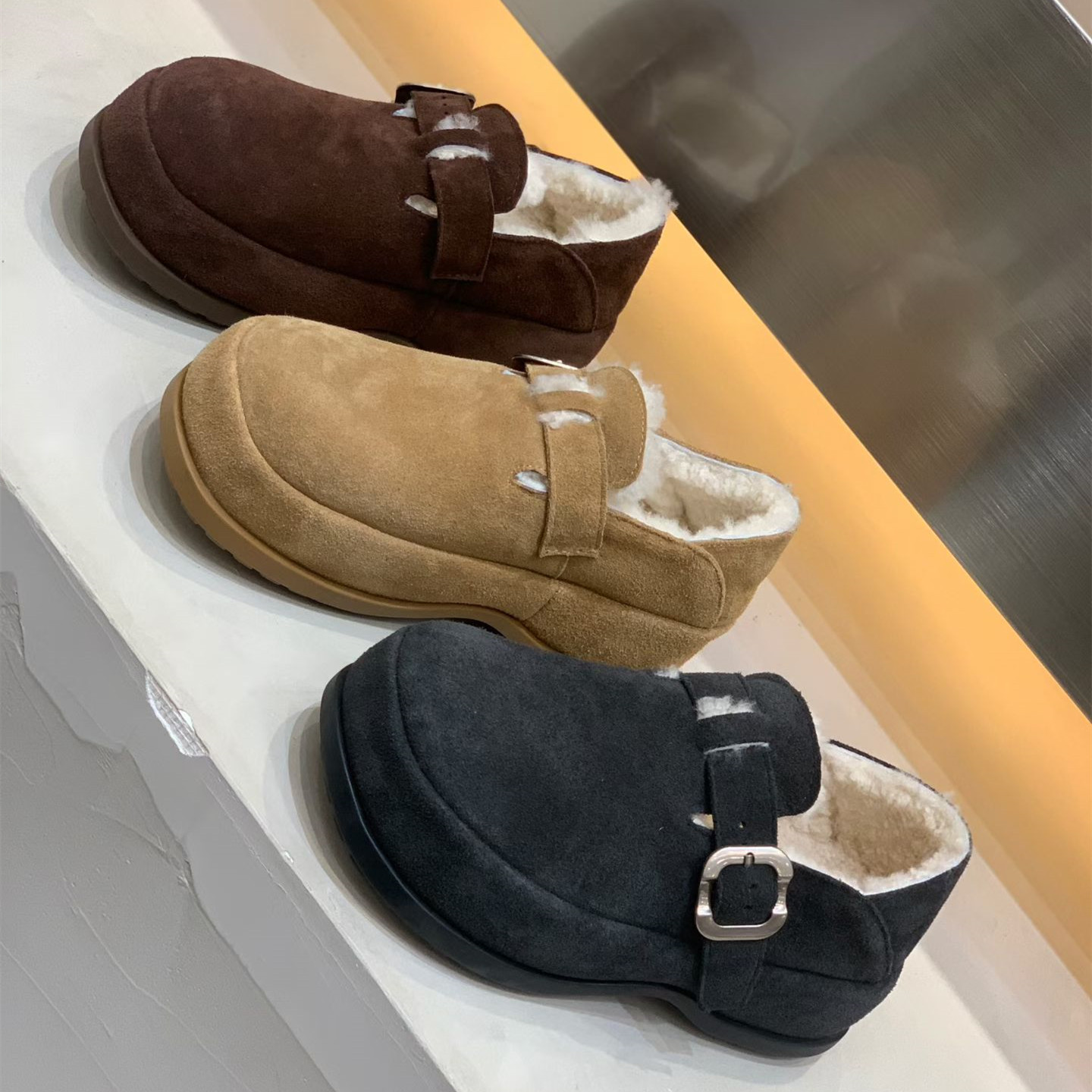 欧洲站2025冬季新款真皮羊毛女鞋