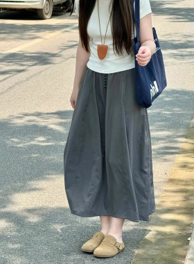 灰色工装裙大码女胖mm2026新款a字冰丝300斤梨型身材遮胯半身裙子