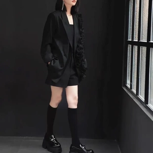 2025年超火新款小个子轻奢高级感时髦洋气黑色西装马甲短裤套装女