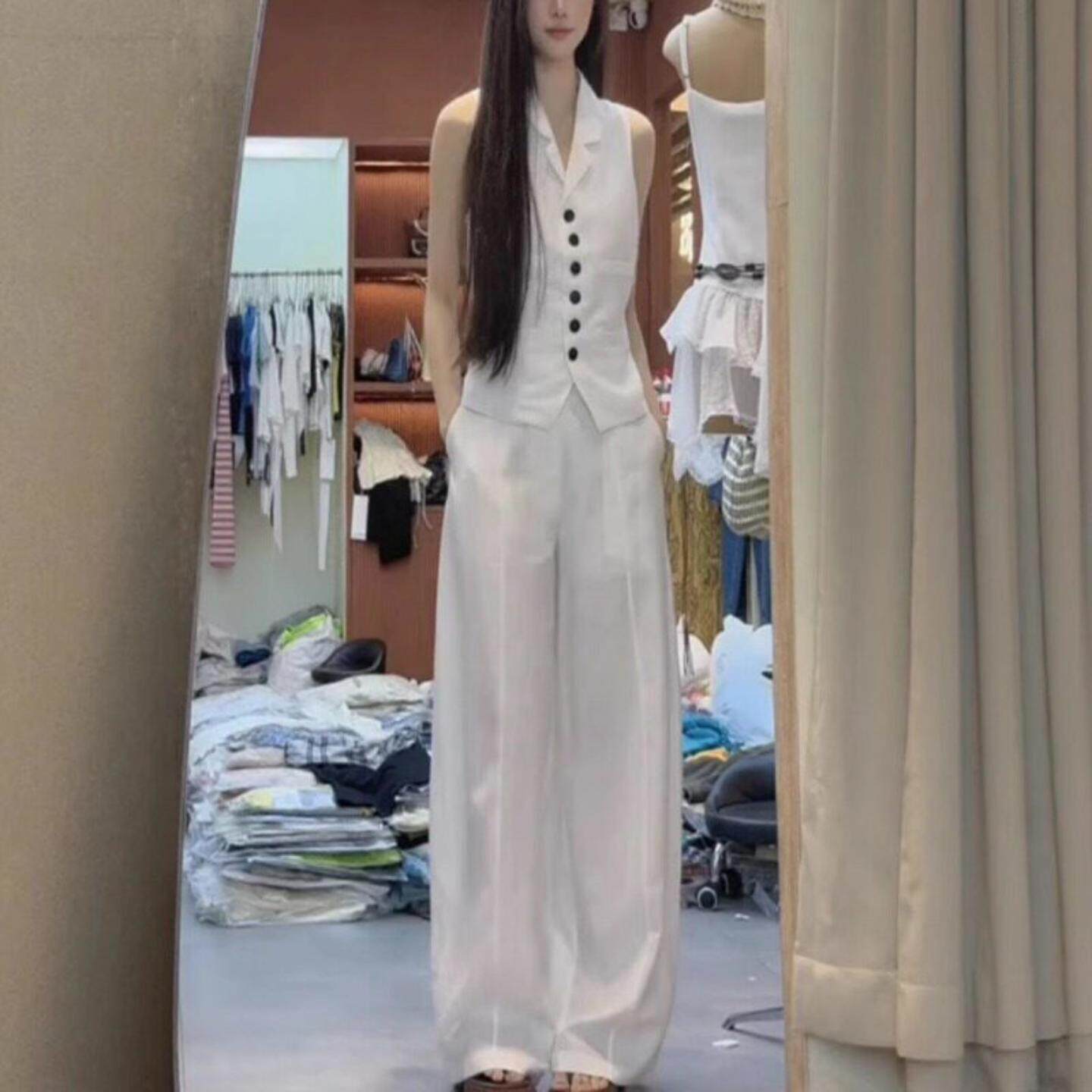 2026夏季网红新款职业通勤套装女高级感V领单排扣显瘦马甲+阔腿裤