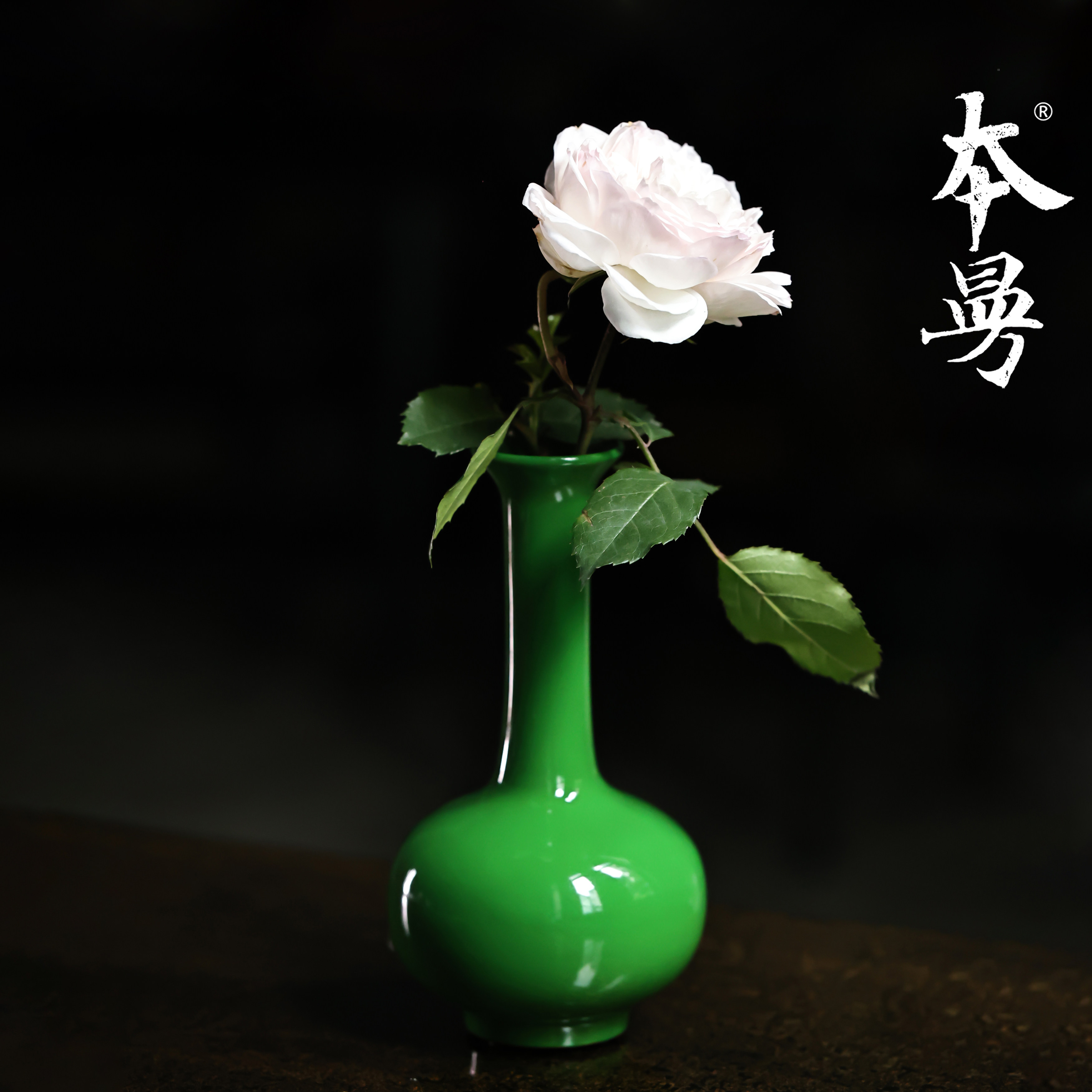 本曼山房柳烟轻绿大漆脱胎花器鹤颈长颈瓶折沿花器桌面花瓶摆件