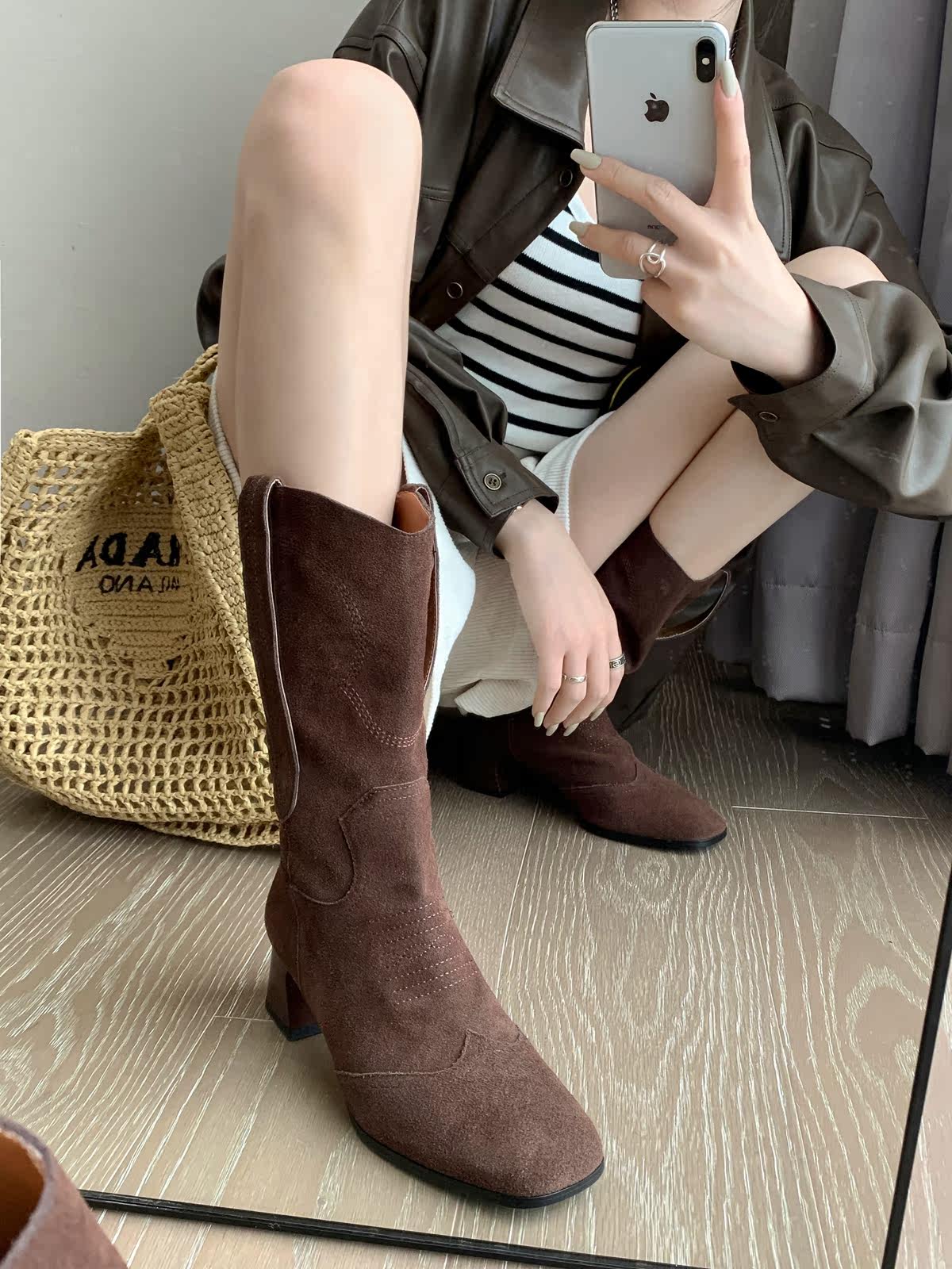 프레리 스타일 메일라드 레트로 브이넥 스웨이드 자수 웨스턴 카우보이 부츠 여성용 브라운 스퀘어 토 두꺼운 힐 미드카프 부츠