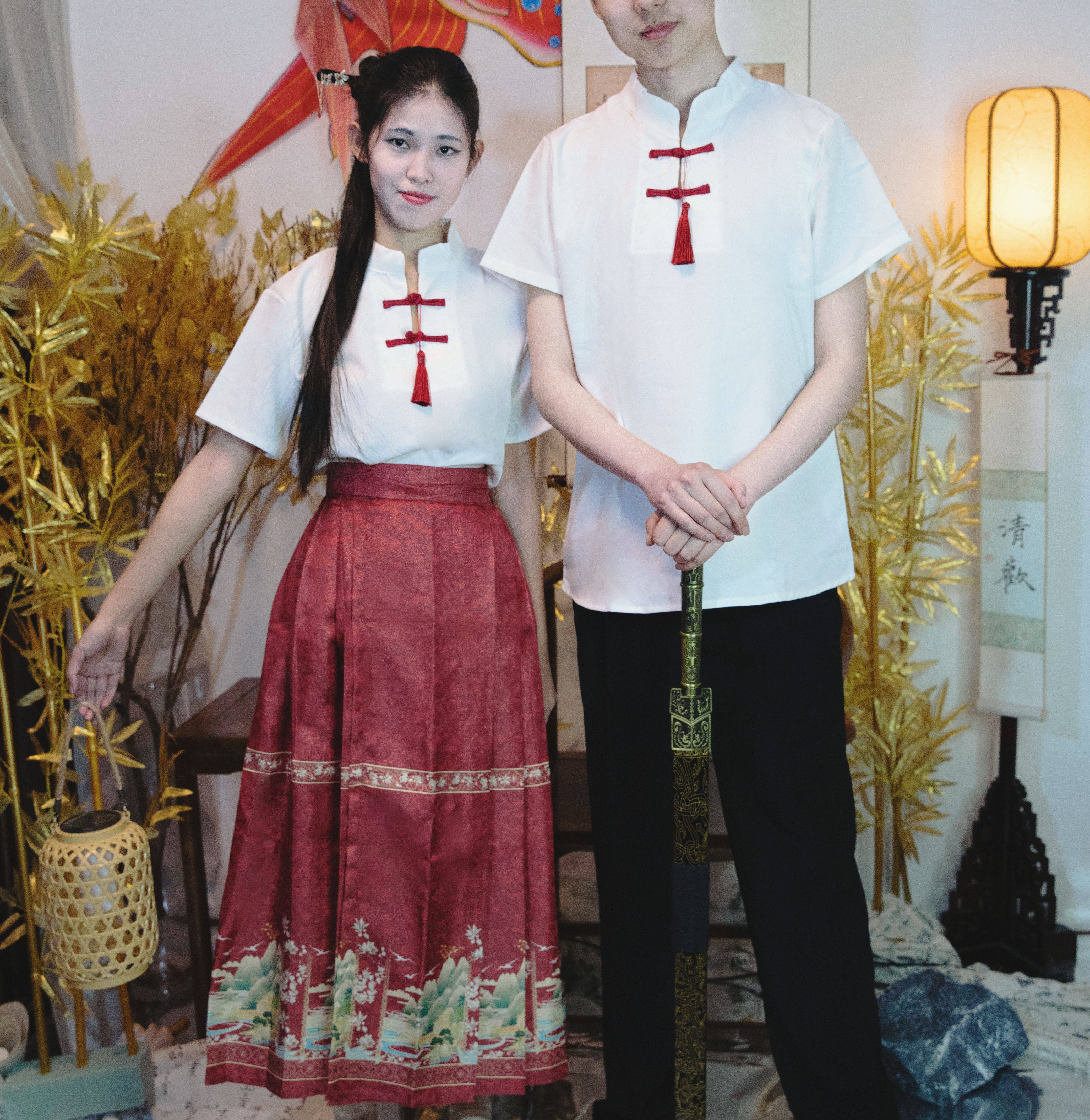 中国风初高中生红歌诗词朗诵演出服装中学生复古风成人礼班服套装