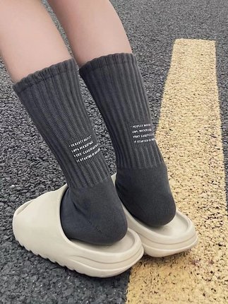 春夏22ss日系工装风长筒粗针毛巾底黑白美式运动中筒袜子男女潮袜