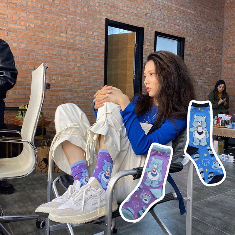 taikonaut 紫蓝色可爱喝茶小熊卡通图案清新运动少女纯棉中筒袜子