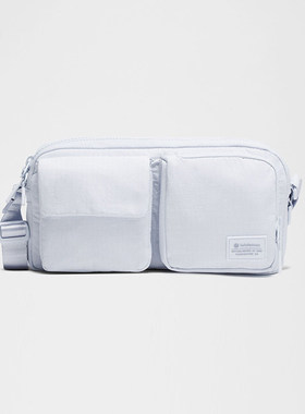 Multi-Pocket 多口袋设计斜挎包  拒水丨lululemon丨LU9CMCS