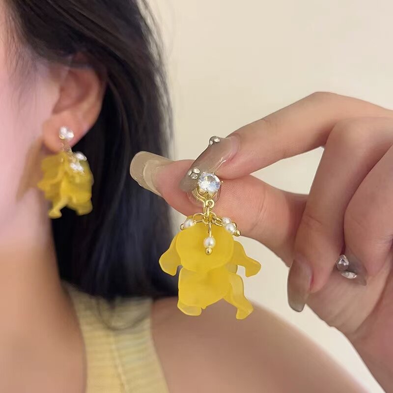 s925银针森系夸张黄色花瓣耳坠