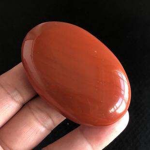 千蕊天然红碧玉原石把玩南红伴生矿红色石头扁片肥皂片手把件实物