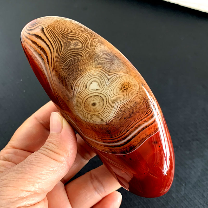 长条大号天然缠丝玛瑙手把件红缟玛瑙原石花纹眼睛象形奇石实物