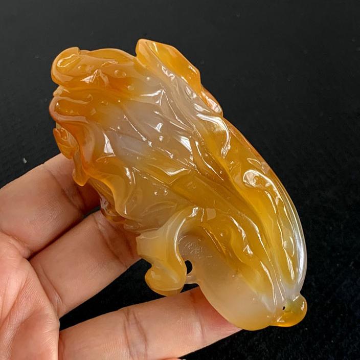 天然玛瑙雕刻大白菜小摆件