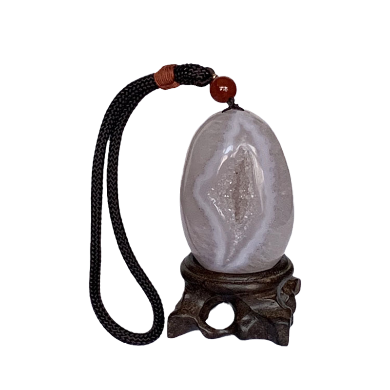 天然玛瑙水晶洞把玩聚宝盆
