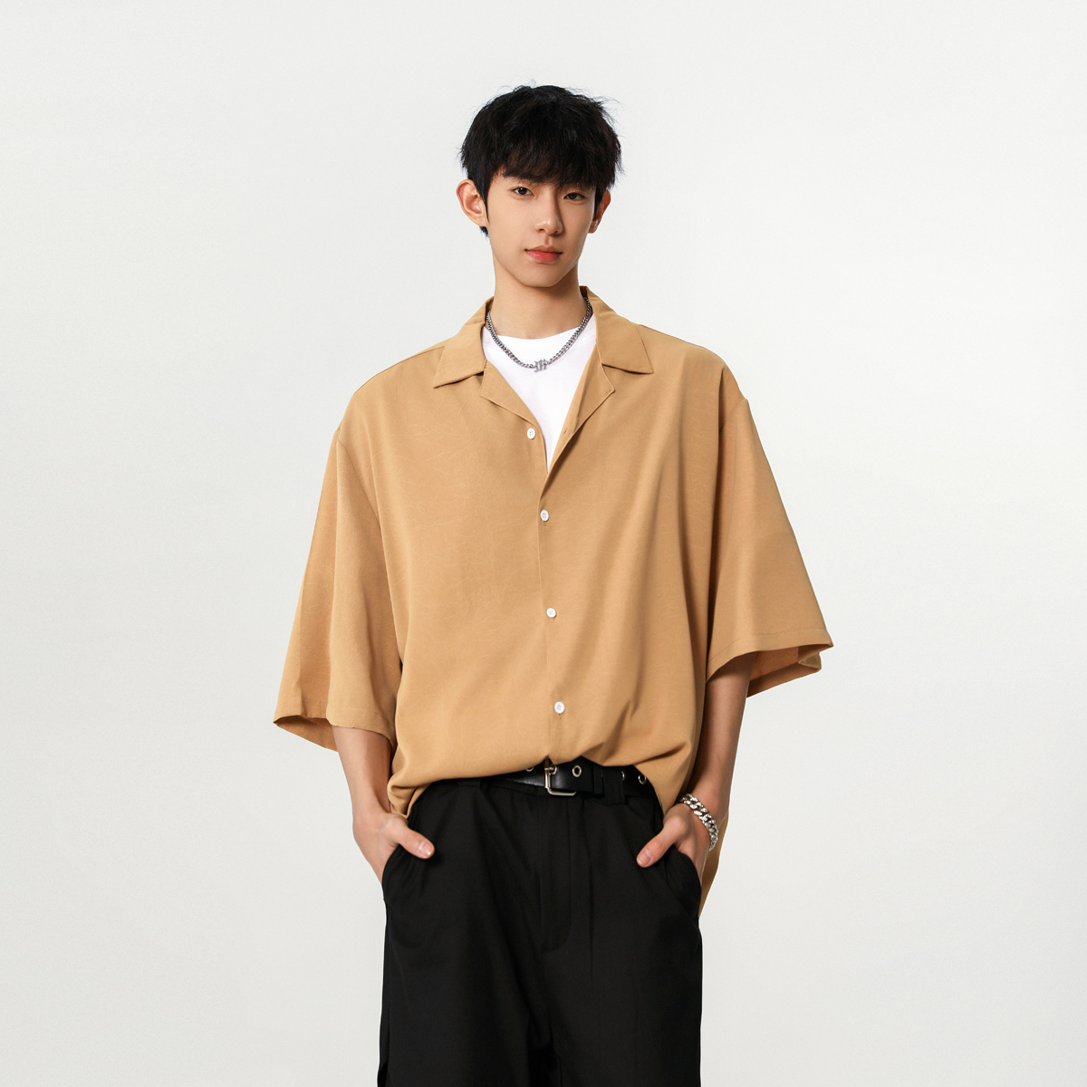 A430-CS318-P38夏季新品韩系男生纯色暗花纹短袖衬衫外套，商品下架区商品下架区，电商A430（原星座702）