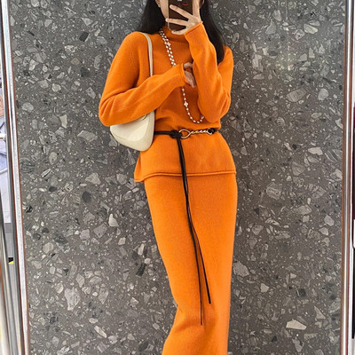 针织羊毛半高领长袖包臀裙两件套