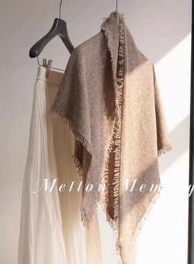 100%牦牛绒花纱三角披肩围巾 无染原绒燕麦温柔高级松弛慵懒围巾