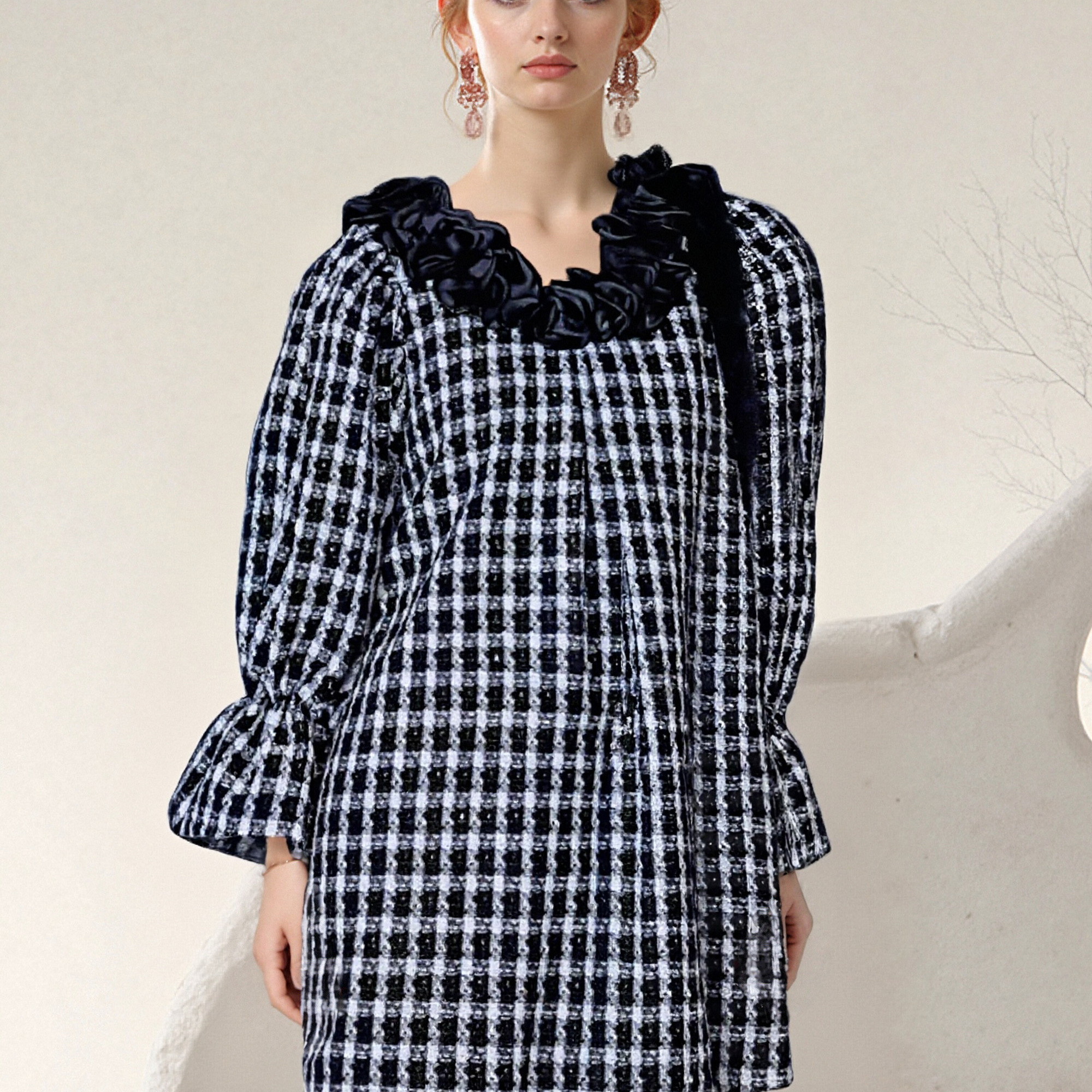 LASS LIZ原创独家设计2025秋冬新款小香气质一字领宽松连衣裙外套