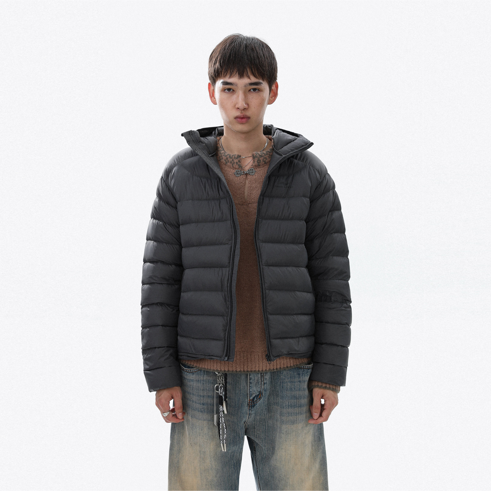 美式复古白鸭绒连帽羽绒服