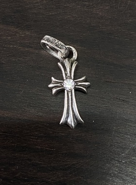 钢模版babyfat十字架莫桑钻吊坠