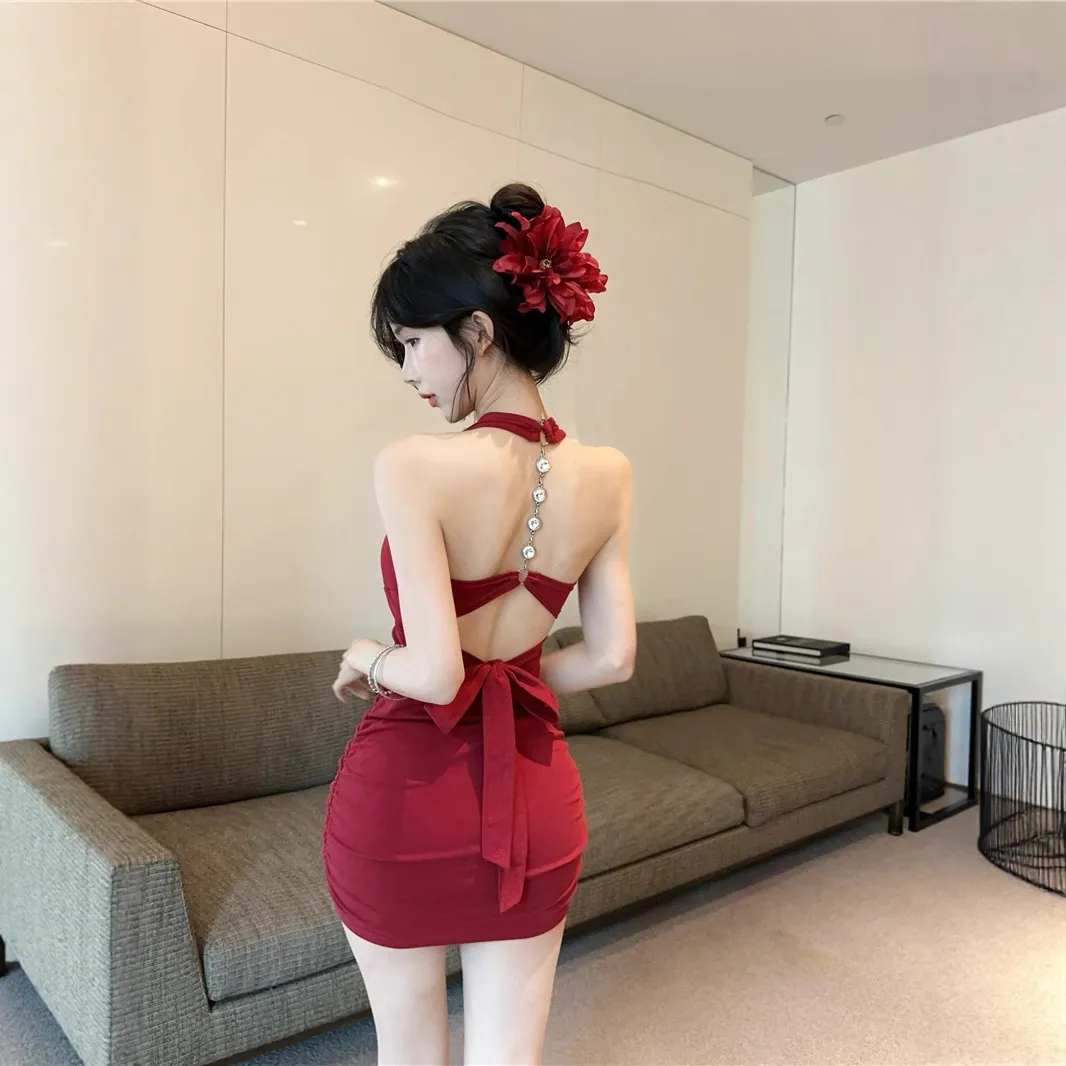名媛风链条挂脖绑带晚礼服吊带裙女装夏季纯欲性感露背收腰连衣裙