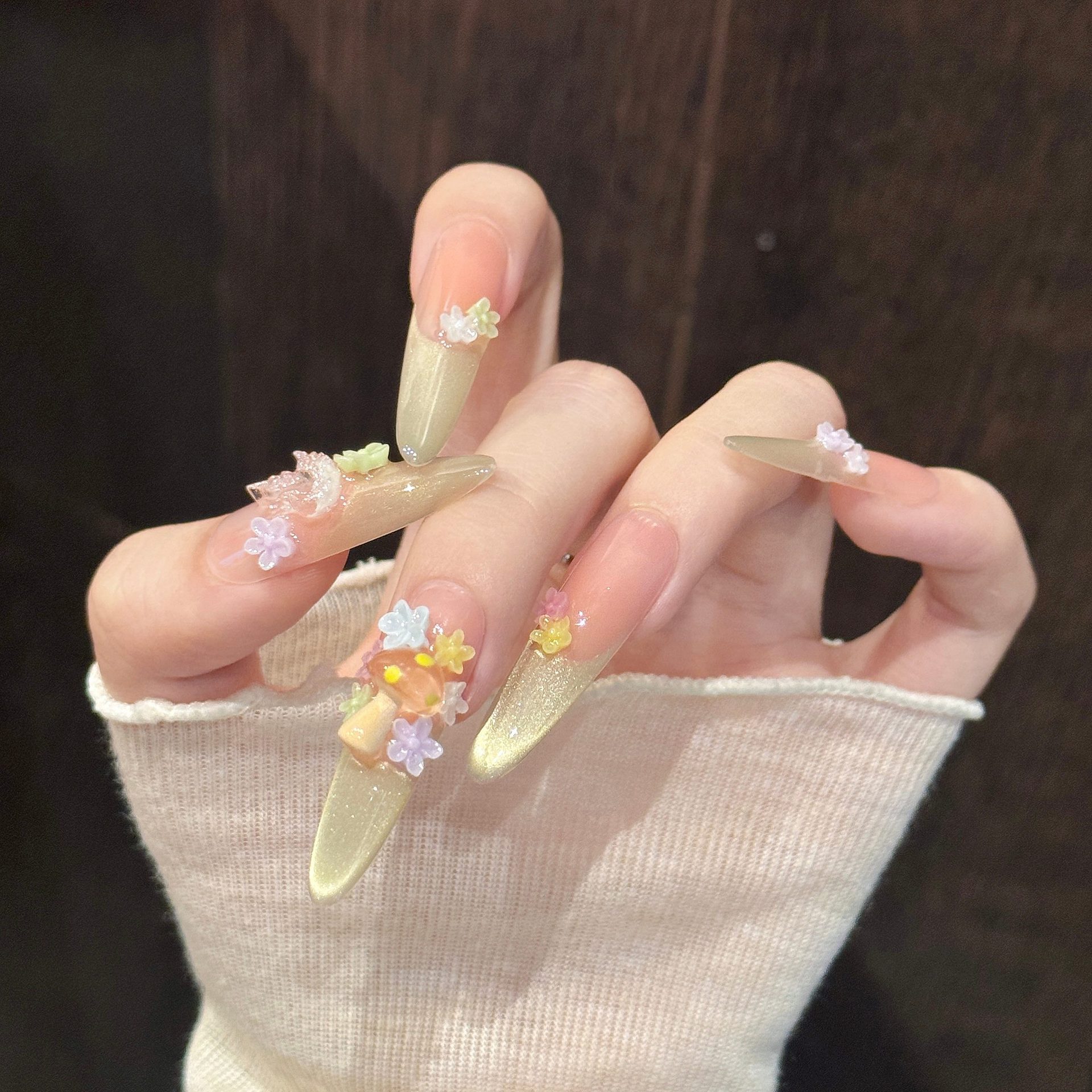 梦幻立体蘑菇小花温柔金调穿戴甲