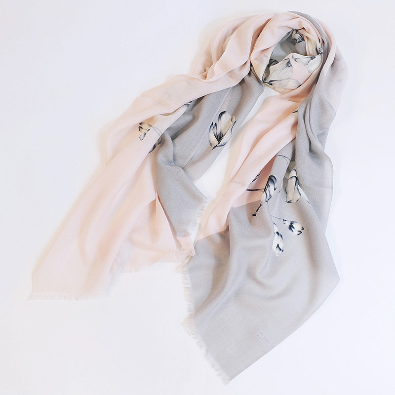 VIESCA秋冬新款纯绵羊毛粉色嫩肤百搭70*190CM国风印花绵羊毛围巾