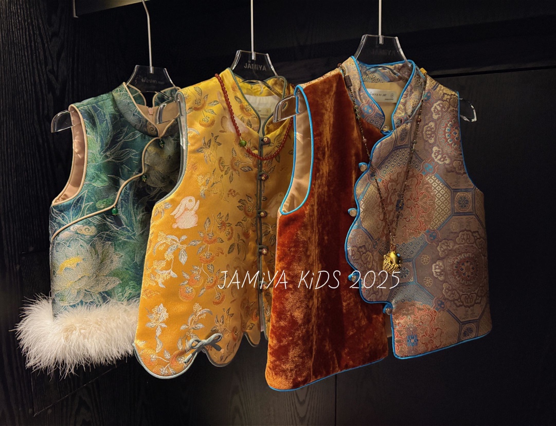 Jamiya女童马甲合集25秋冬款儿童洋气新中式国风盘扣背心坎肩上衣