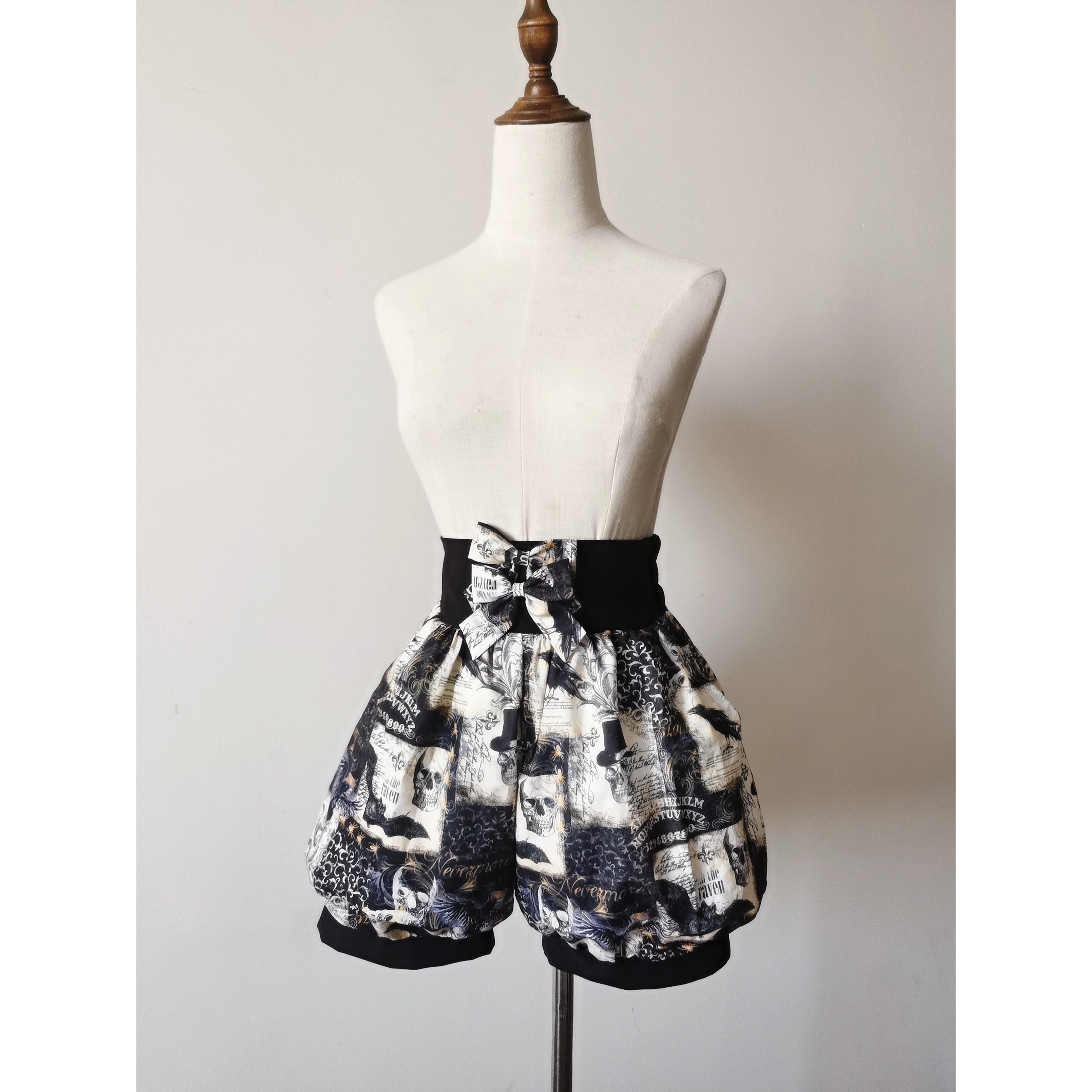 +少量孤品掉落+暗黑风王子系南瓜裤,模玩/动漫/周边/娃圈三坑/桌游,lolita/洛丽塔定制,淘宝优惠券,粉丝福利购,淘宝优惠卷