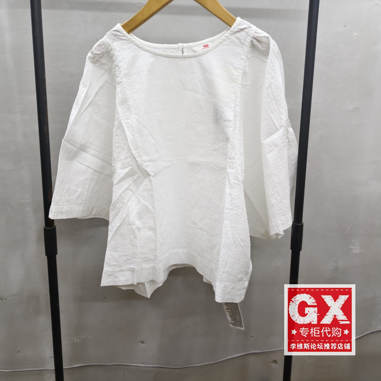 正品Levis李维斯 女经典时尚休闲简约白色短袖衬衫衬衣29831-0001