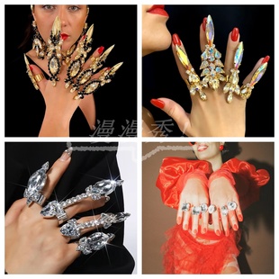 带指甲款指环套手背钻戒指舞台夸张甲片五指手环夸张演出饰品