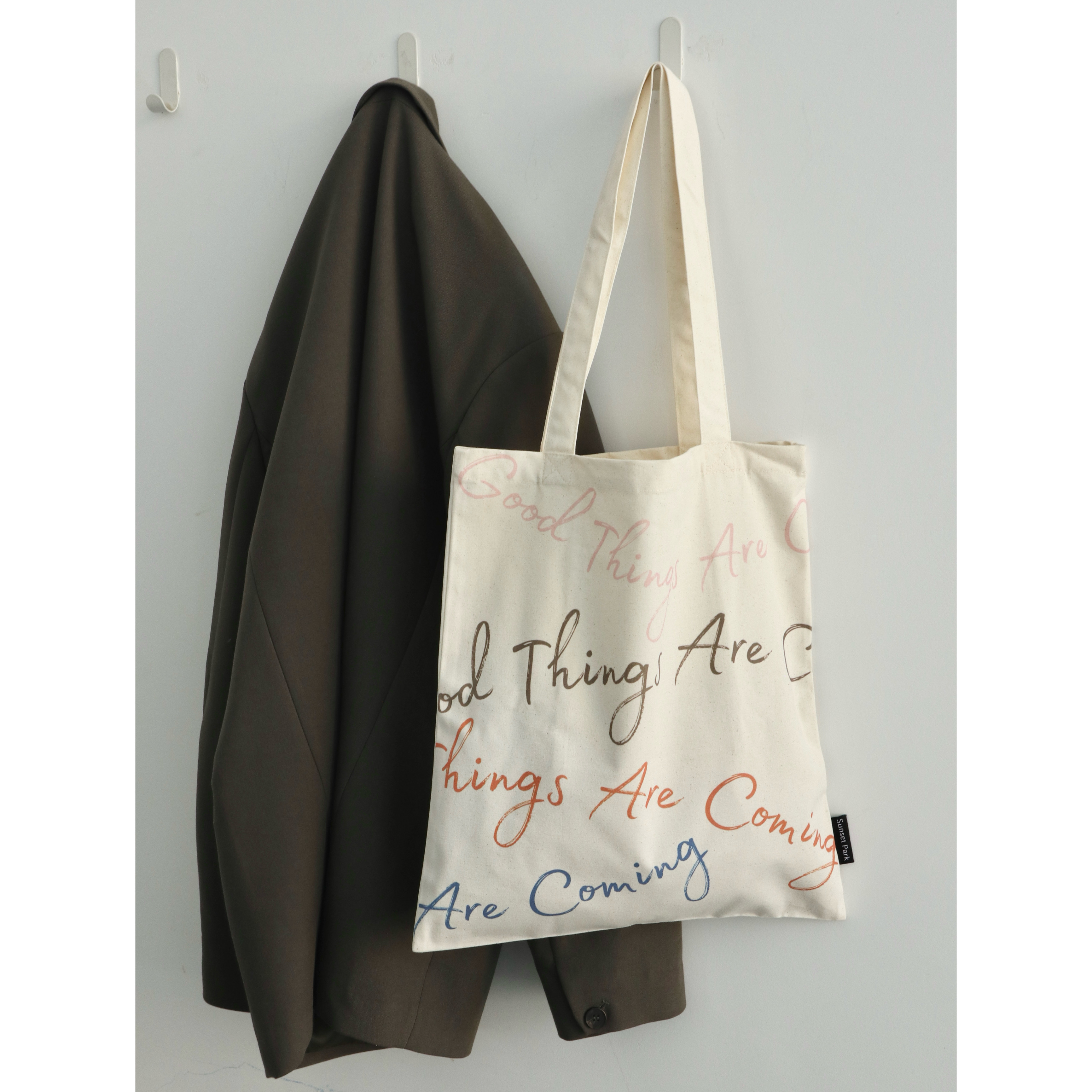 手绘涂鸦单肩帆布包上课通勤