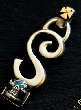 高山隆银饰托帕石手工吊牌项链