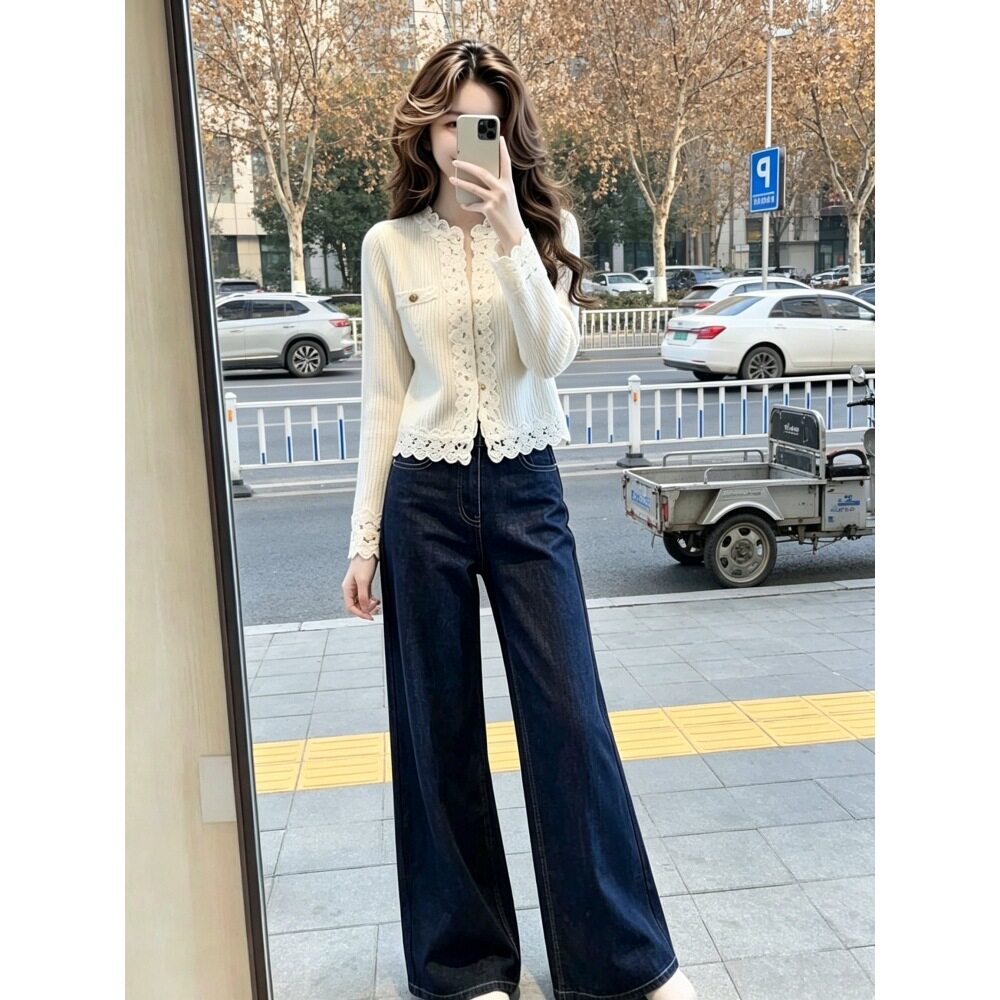 巨好看的穿搭一整套女韩版大方得体设计感蕾丝拼接毛衣牛仔裤套装