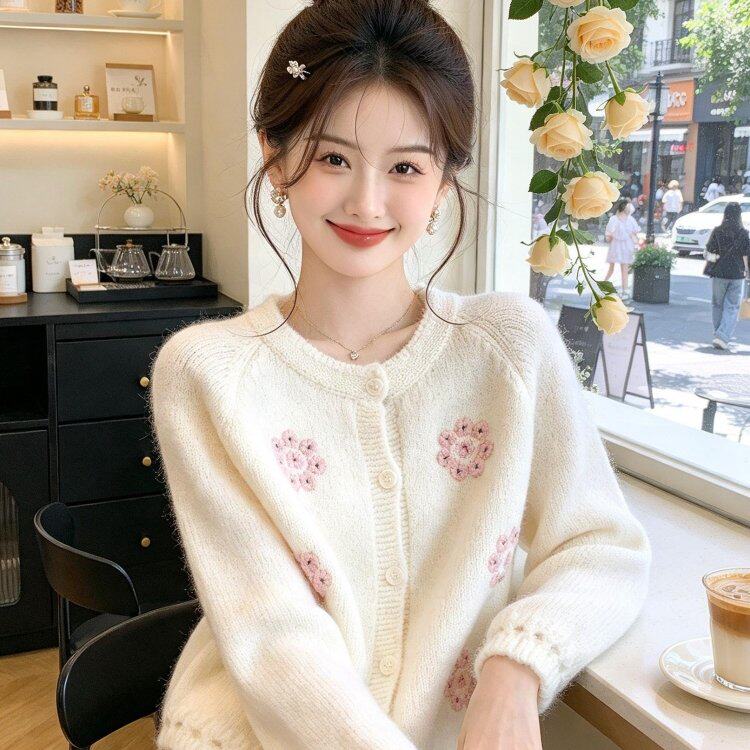 费尔岛毛衣针织女秋冬2026爆款轻熟法式小众不撞款刺绣开衫上衣潮