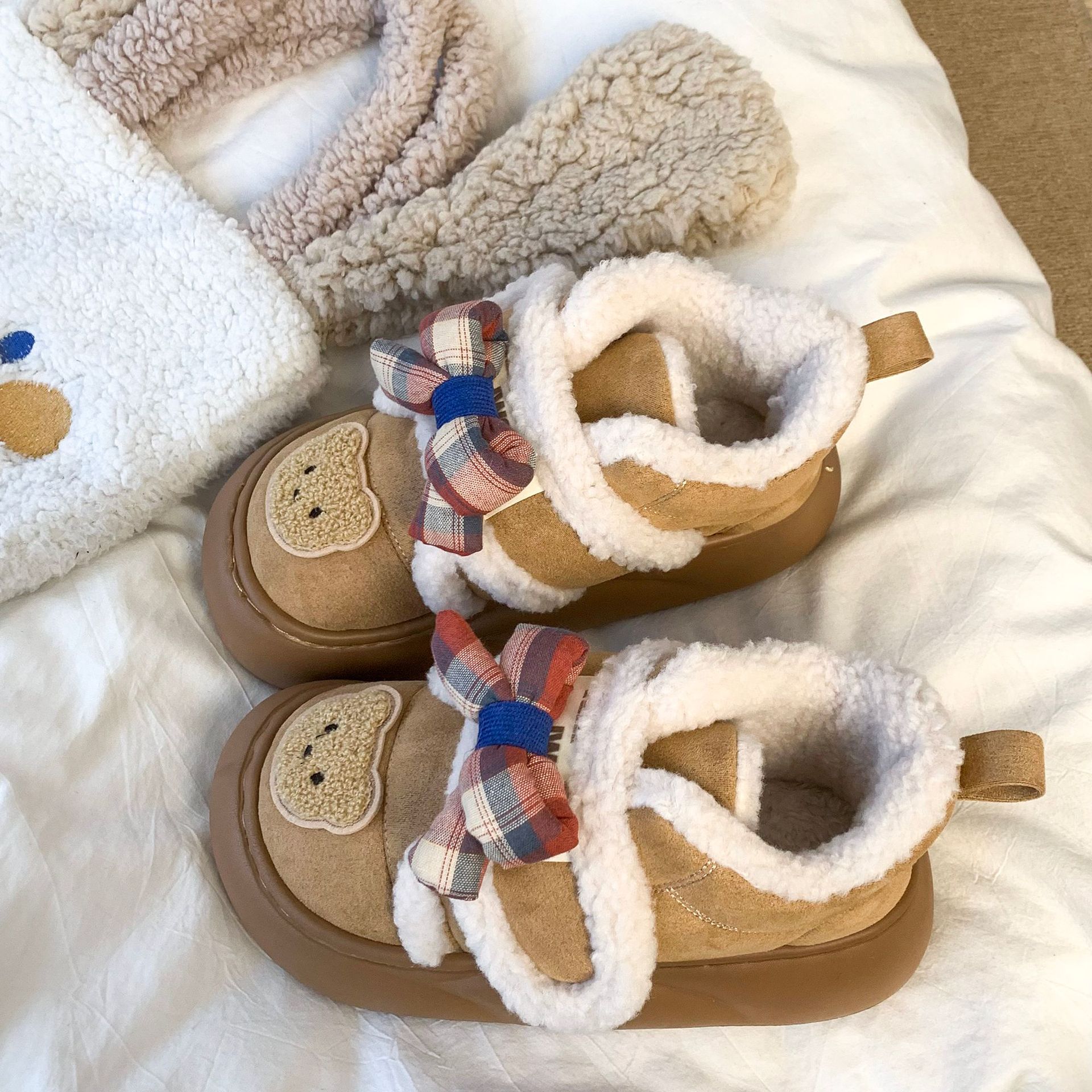 厚底可爱卡通小熊棉鞋女2025年冬季加绒加厚一脚蹬东北雪地靴