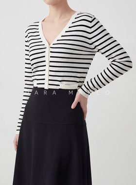 26春季新品 V领羊毛开衫修身纽扣打底长袖针织衫女条纹上衣