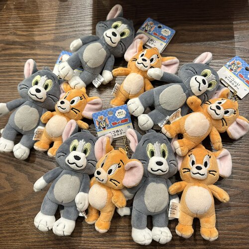 现货 日本正品 Tom and Jerry猫和老鼠毛绒公仔挂件贴贴磁吸玩偶