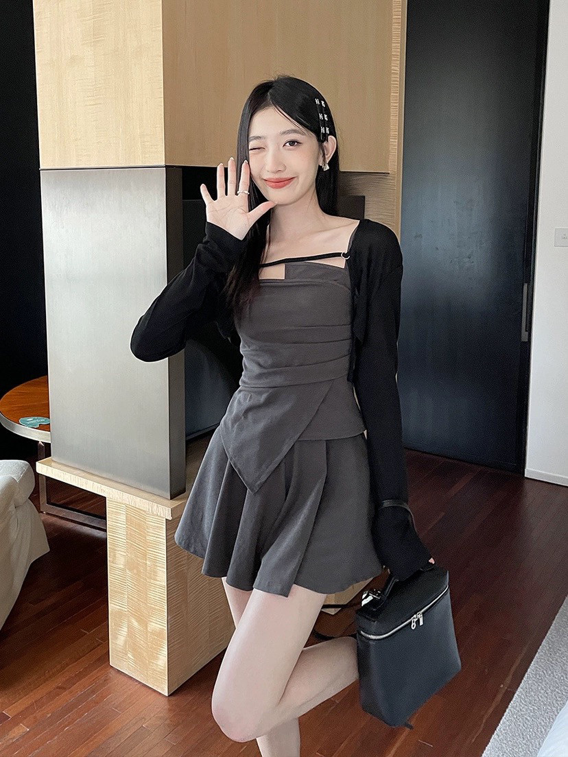 2025甜辣妹套装女不规则吊带背心阔腿短裤裙长袖罩衫夏季三件套