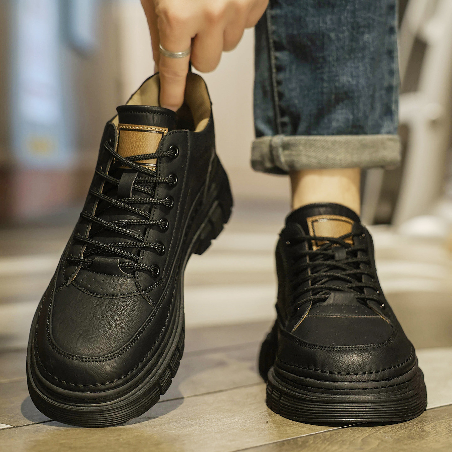 真皮德比男鞋冬季休闲商务全黑软底公务鞋英伦风增高上班工装皮鞋,流行男鞋,休闲皮鞋,淘宝优惠券,粉丝福利购,淘宝优惠卷