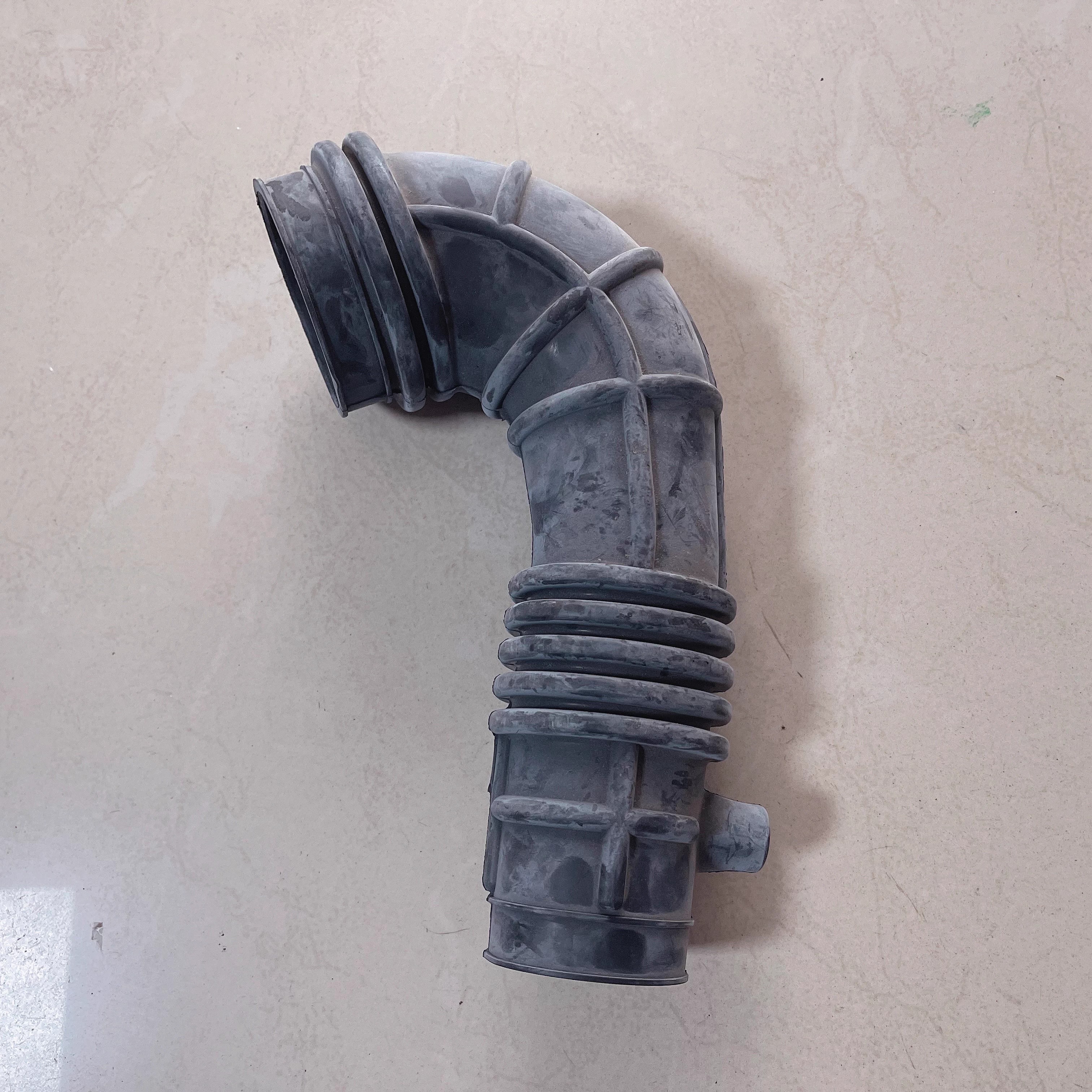 适用中兴威虎空滤管 中兴田野皮卡4D28发动机空气滤清器进气管