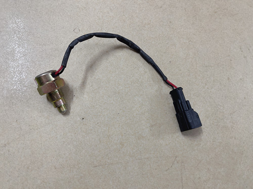 中兴领主倒车灯开关皮卡大领主倒挡开关领主JE4D25E波箱倒档开关