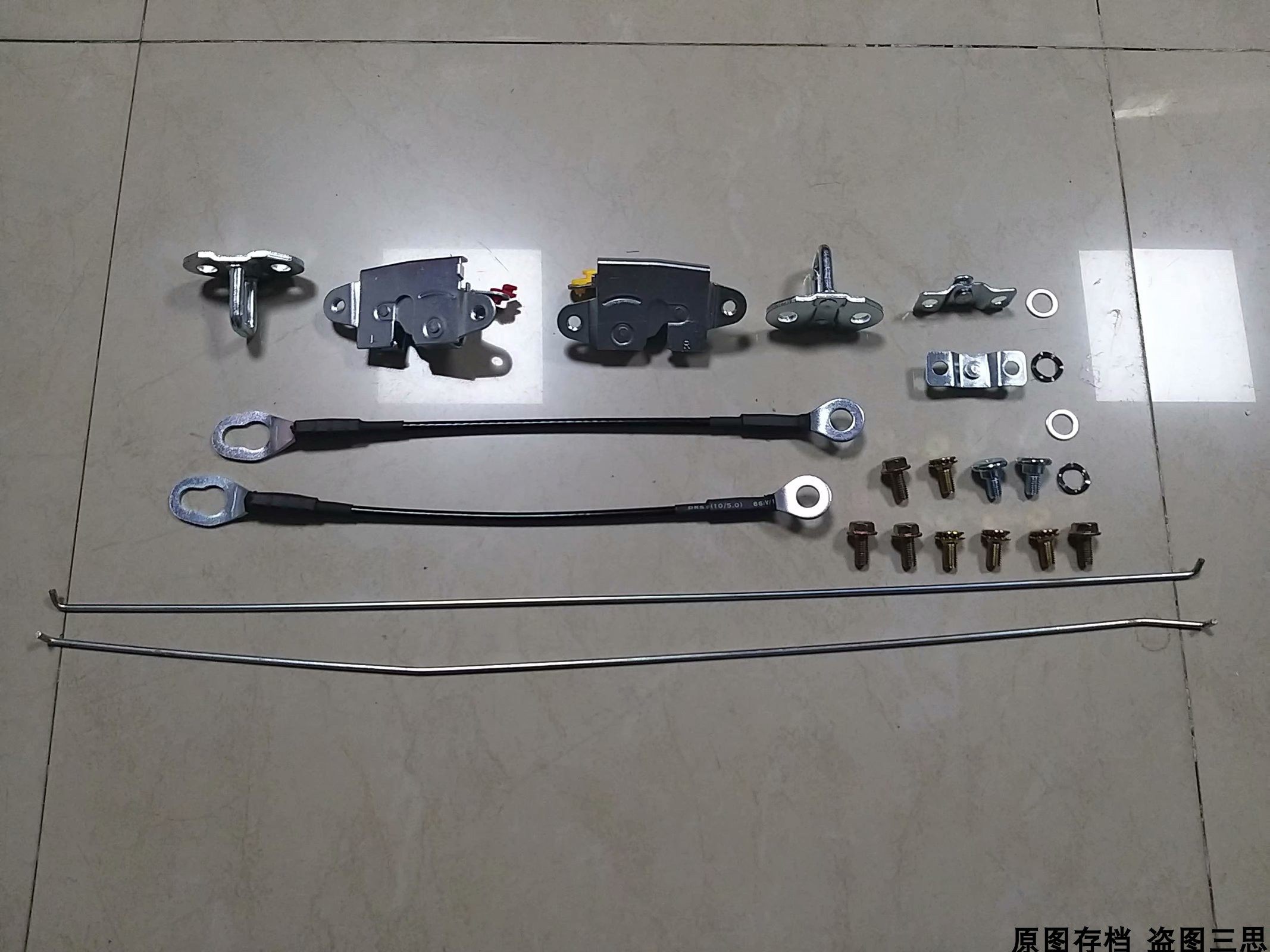 适用江淮帅铃T6皮卡货箱锁尾门锁机后斗锁块货厢挡板锁体锁扣拉绳图片