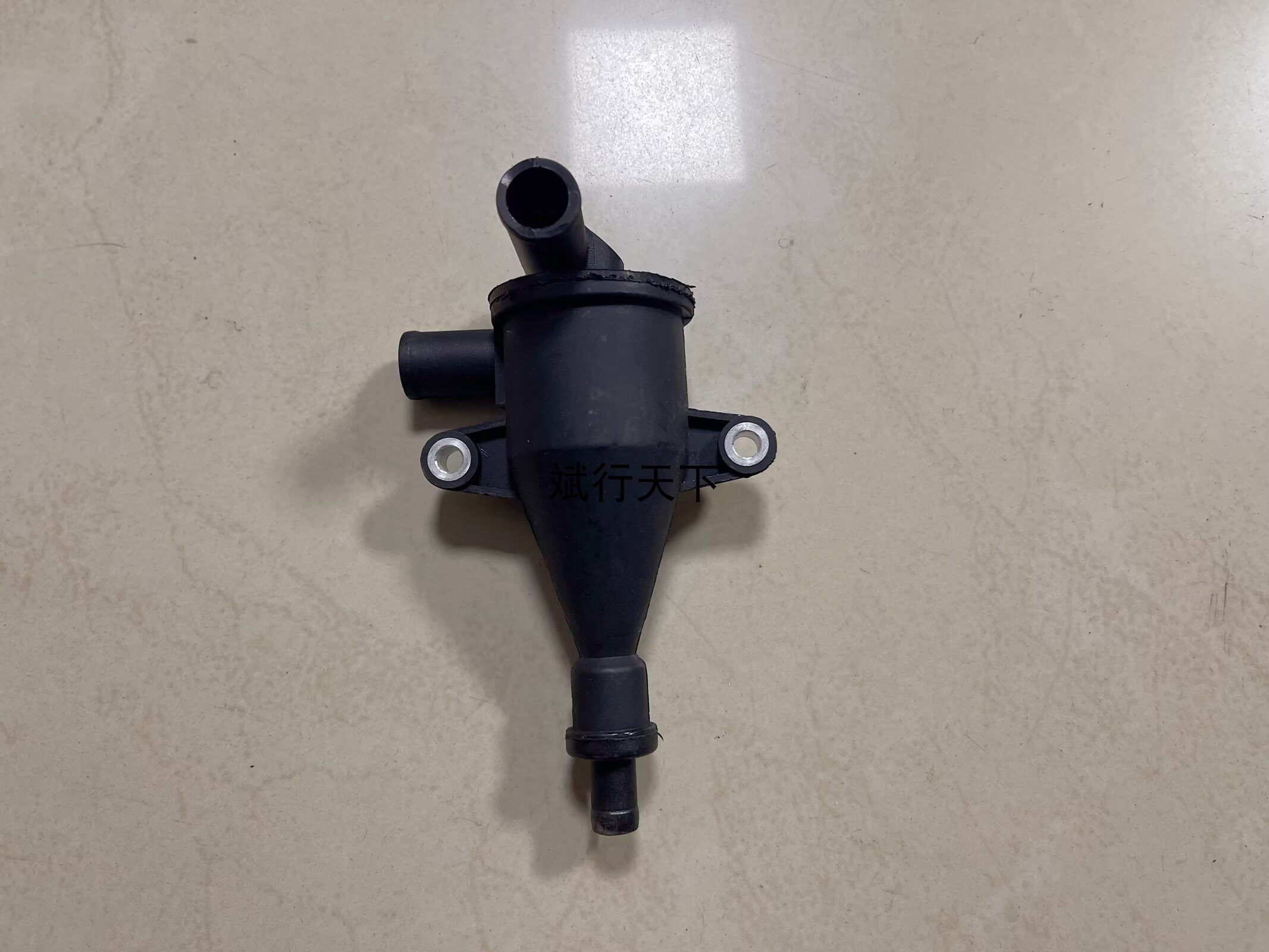 适用福迪雄狮f16 中兴威虎 4d28发动机 油气分离器 废气阀 呼吸阀