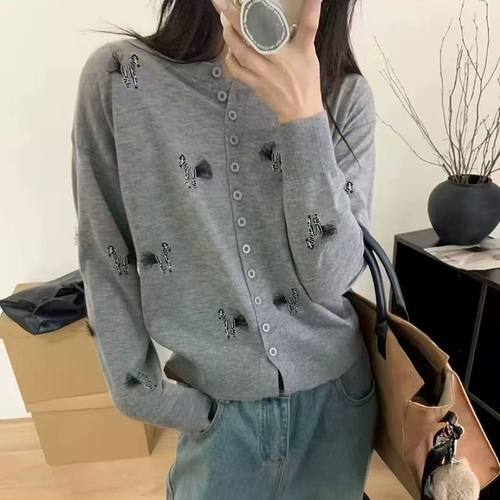 款刺绣针织衫女薄款外套打底衫