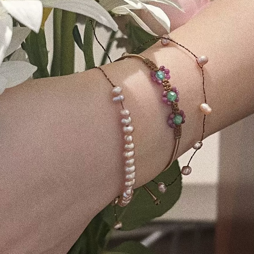好事物原创设计叠戴淡水珍珠女小众百搭手链2025新款手工编织手串