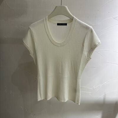 ITSABAC羊毛U领小飞袖T恤