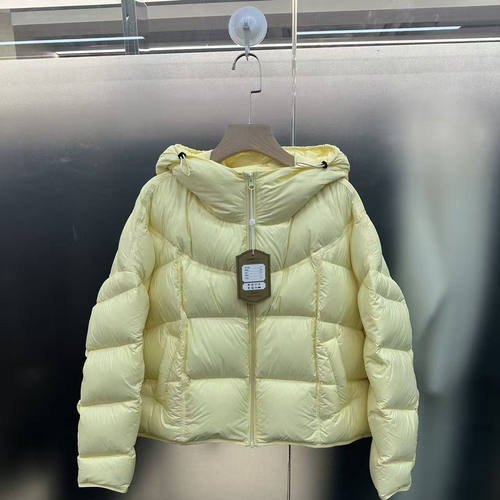 高端欧货90白鹅绒羽绒服