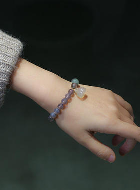 新款灰玛瑙手链女款天然玉髓莲蓬吊坠搭和田玉手串复古中国风手饰