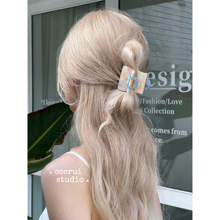 CCCRUI新款趣味铂金手提包包抓夹小号鲨鱼夹高级感可爱金标盘发夹